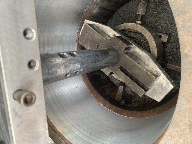 portable line boring machine wellhead in place