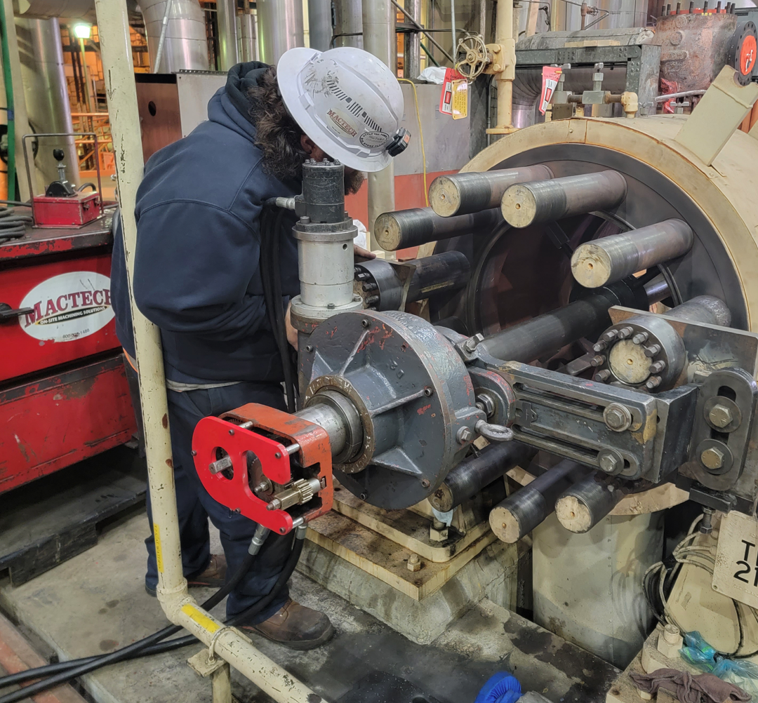 A Mactech technician puts a boring bar to work on a customer's job site